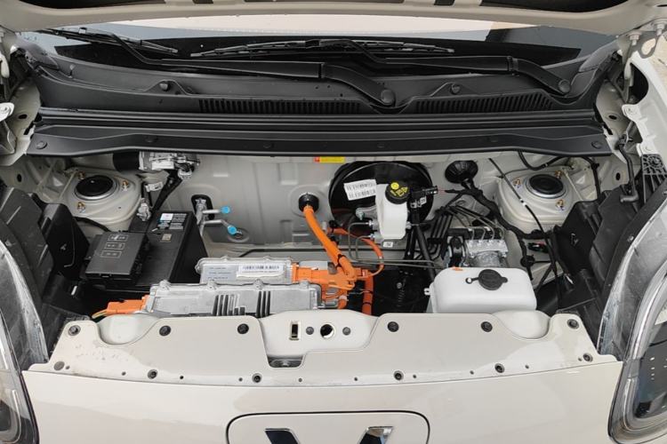 Used Wuling Hongguang MINIEV 2025 Four-Door Version Advanced Edition Engine Bay