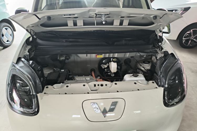 Used Wuling Hongguang MINIEV 2025 Four-Door Version Advanced Edition Engine Bay