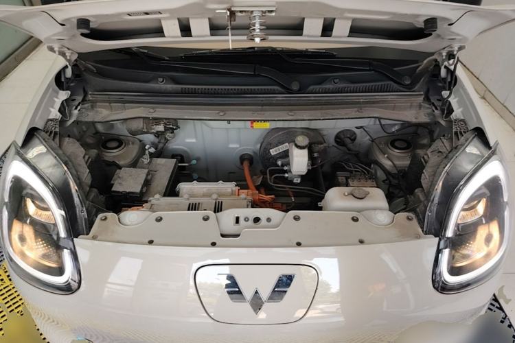 Used Wuling Hongguang MINIEV 2025 Four-Door Version Premium Edition Engine Bay