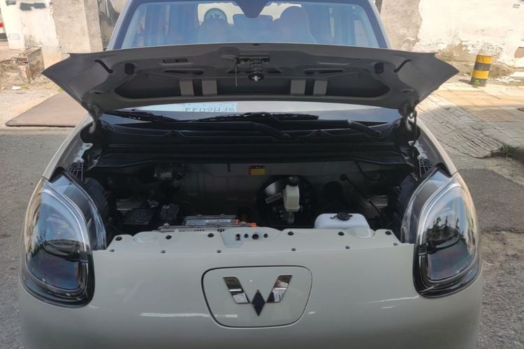Used Wuling Hongguang MINIEV 2025 Four-Door Version Advanced Edition Engine Bay