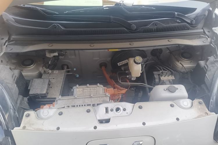 Used Wuling Hongguang MINIEV 2025 Four-Door Version Premium Edition Engine Bay