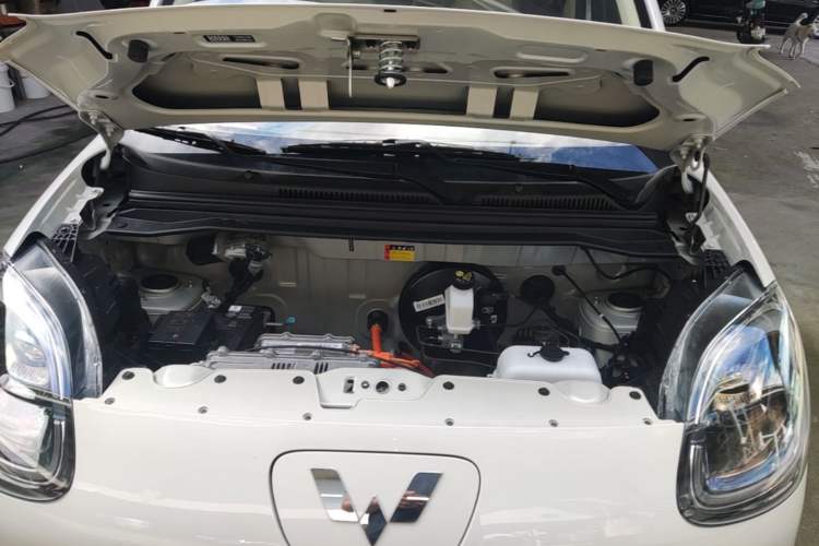 Used Wuling Hongguang MINIEV 2025 Four-Door Version Advanced Edition Engine Bay
