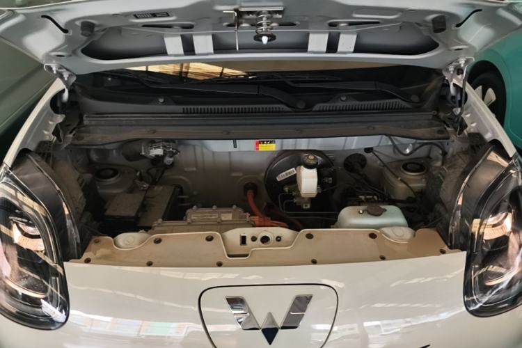Used Wuling Hongguang MINIEV 2025 Four-Door Version Advanced Edition Engine Bay