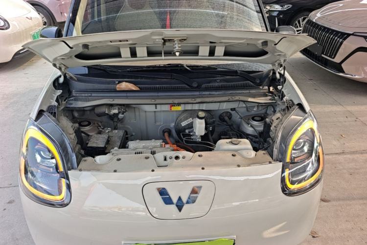 Used Wuling Hongguang MINIEV 2025 Four-Door Version Zhenxiang+ Edition Engine Bay