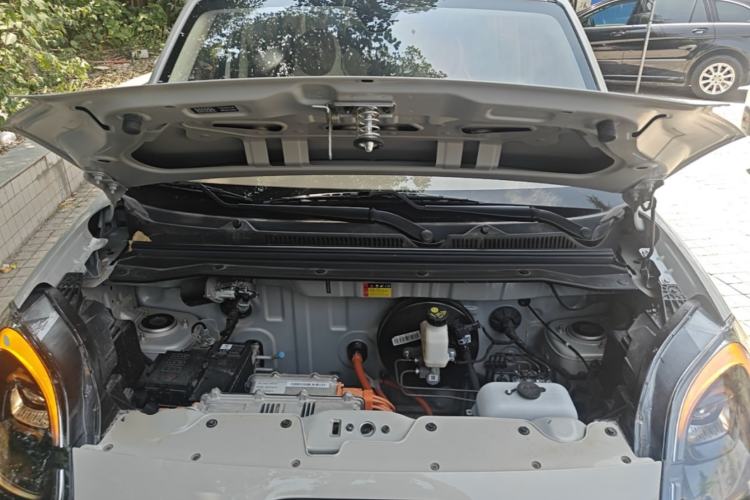 Used Wuling Hongguang MINIEV 2025 Four-Door Version Advanced Edition Engine Bay