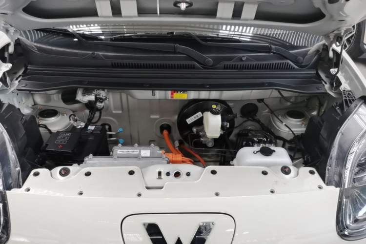 Used Wuling Hongguang MINIEV 2025 Four-Door Version Advanced Edition Engine Bay