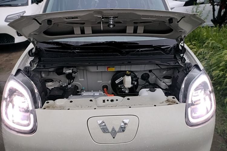 Used Wuling Hongguang MINIEV 2025 Four-Door Version Advanced Edition Engine Bay