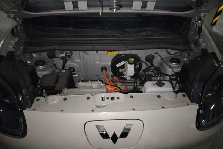 Used Wuling Hongguang MINIEV 2025 Four-Door Version Advanced Edition Engine Bay