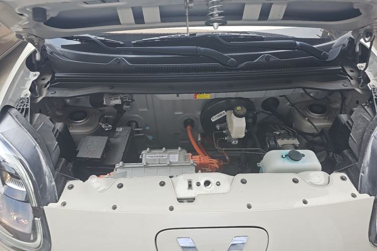 Used Wuling Hongguang MINIEV 2025 Four-Door Version Advanced Edition Engine Bay