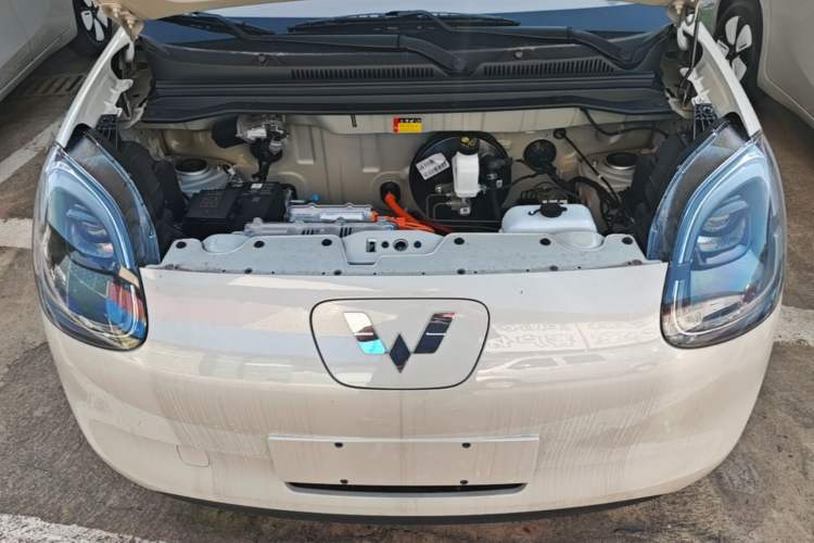 Used Wuling Hongguang MINIEV 2025 Four-Door Version Advanced Edition Engine Bay