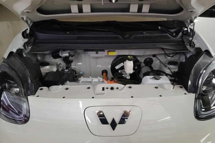 Used Wuling Hongguang MINIEV 2025 Four-Door Version Premium Edition Engine Bay