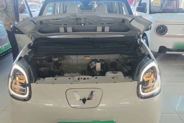Used Wuling Hongguang MINIEV 2025 Four-Door Version Premium Edition Engine Bay