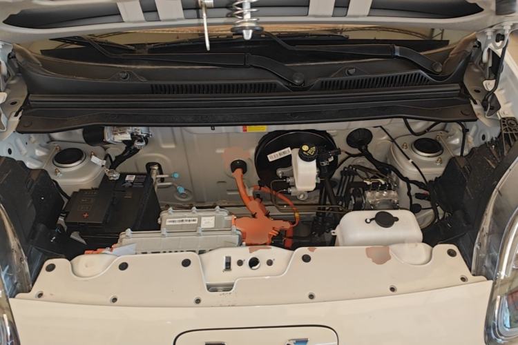 Used Wuling Hongguang MINIEV 2025 Four-Door Version Advanced Edition Engine Bay