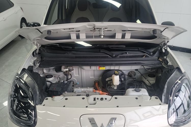 Used Wuling Hongguang MINIEV 2025 Four-Door Version Advanced Edition Engine Bay