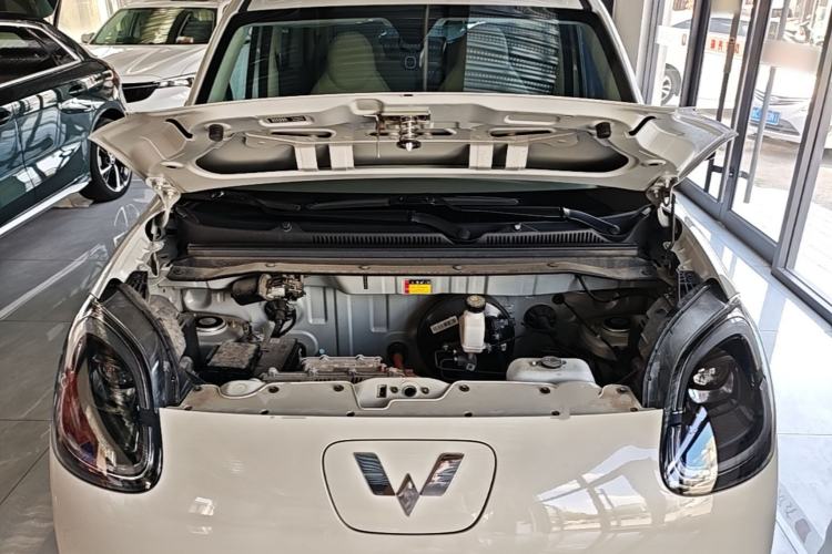 Used Wuling Hongguang MINIEV 2025 Four-Door Version Advanced Edition Engine Bay