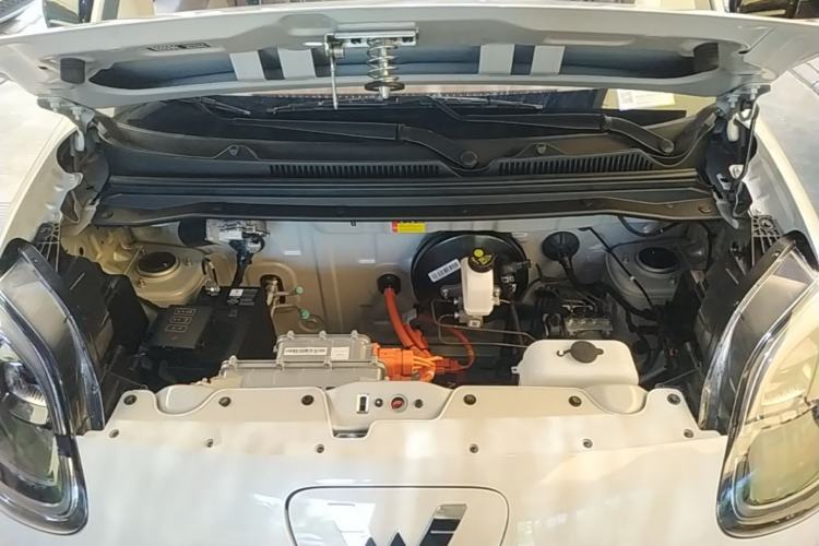 Used Wuling Hongguang MINIEV 2025 Four-Door Version Advanced Edition Engine Bay