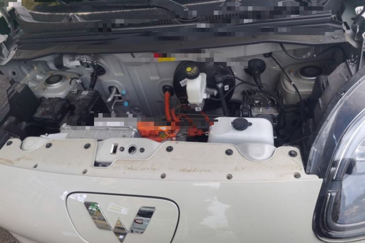Used Wuling Hongguang MINIEV 2025 Four-Door Version Advanced Edition Engine Bay