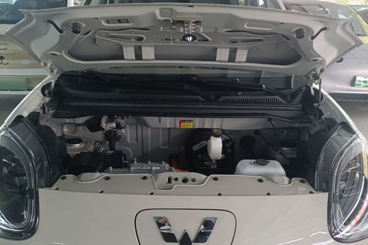 Used Wuling Hongguang MINIEV 2025 Four-Door Version Advanced Edition Engine Bay