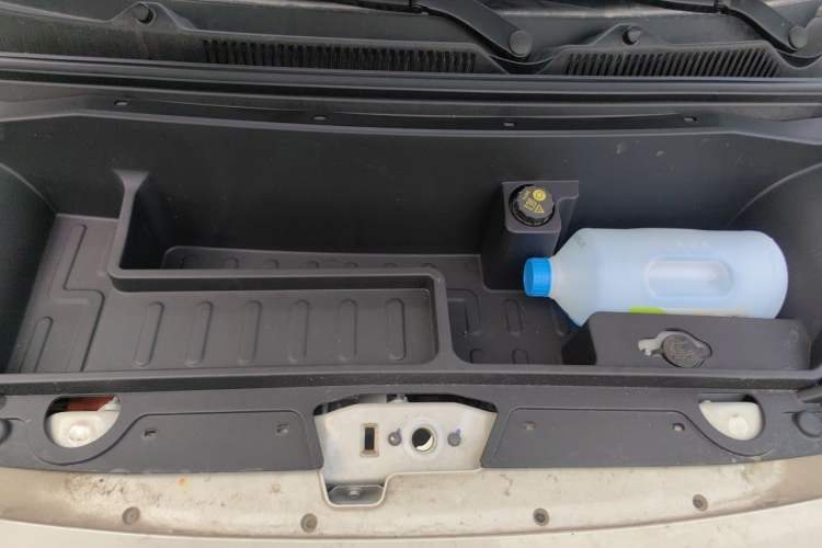 Used Wuling Hongguang MINIEV 2025 Four-Door Version Advanced Edition Engine Bay
