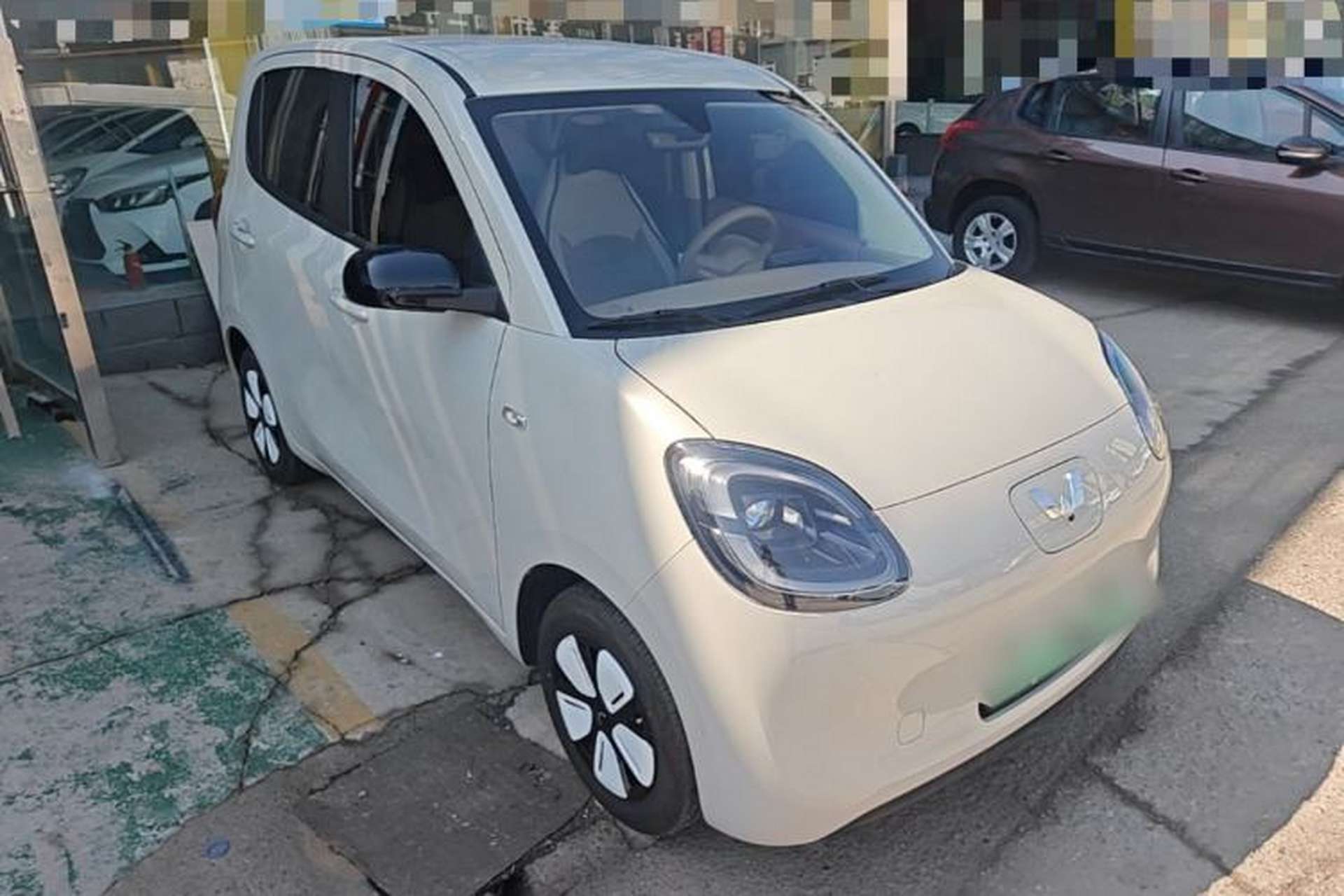 Used Wuling Hongguang MINIEV 2025 Four-Door Version Advanced Edition Exterior 1