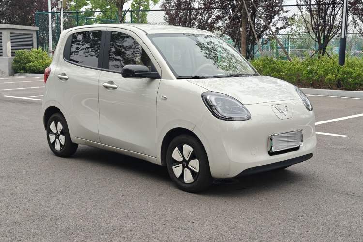 Used Wuling Hongguang MINIEV 2025 Four-Door Version Advanced Edition Exterior 1