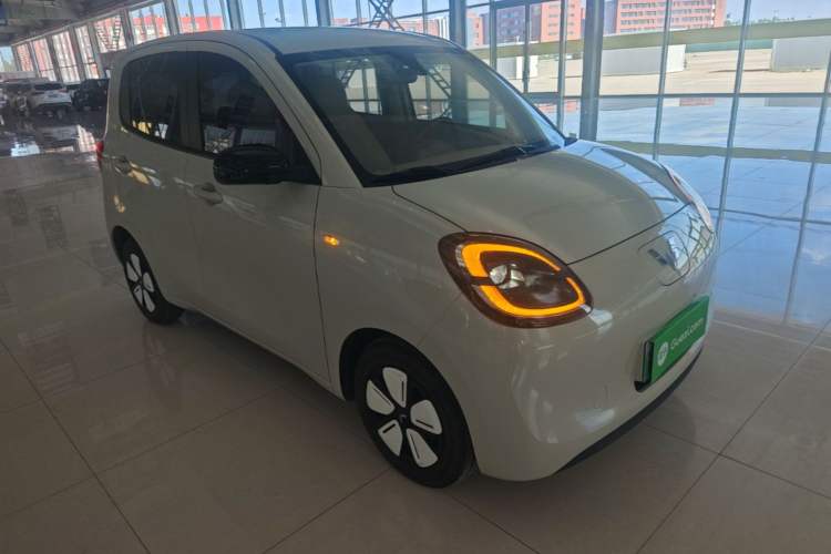 Used Wuling Hongguang MINIEV 2025 Four-Door Version Advanced Edition Exterior 1