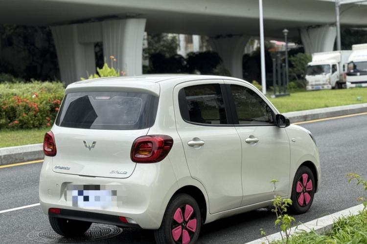 Used Wuling Hongguang MINIEV 2025 Four-Door Version Advanced Edition Exterior 1
