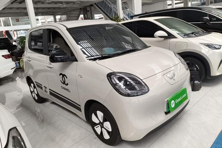 Used Wuling Hongguang MINIEV 2025 Four-Door Version Advanced Edition Exterior 1