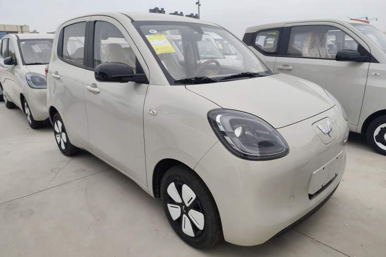 Used Wuling Hongguang MINIEV 2025 Four-Door Version Advanced Edition Exterior 1
