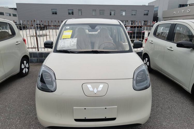 Used Wuling Hongguang MINIEV 2025 Four-Door Version Advanced Edition Exterior 1