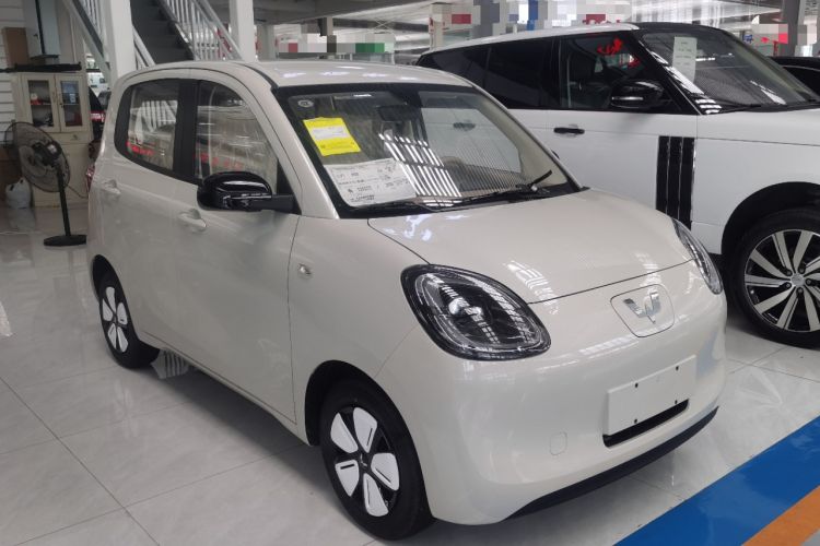 Used Wuling Hongguang MINIEV 2025 Four-Door Version Advanced Edition Exterior 1