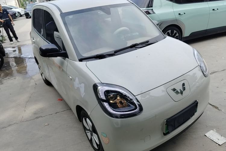 Used Wuling Hongguang MINIEV 2025 Four-Door Version Advanced Edition Exterior 1
