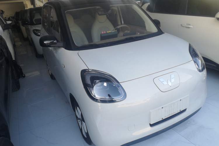 Used Wuling Hongguang MINIEV 2025 Four-Door Version Zhenxiang+ Edition Exterior 1