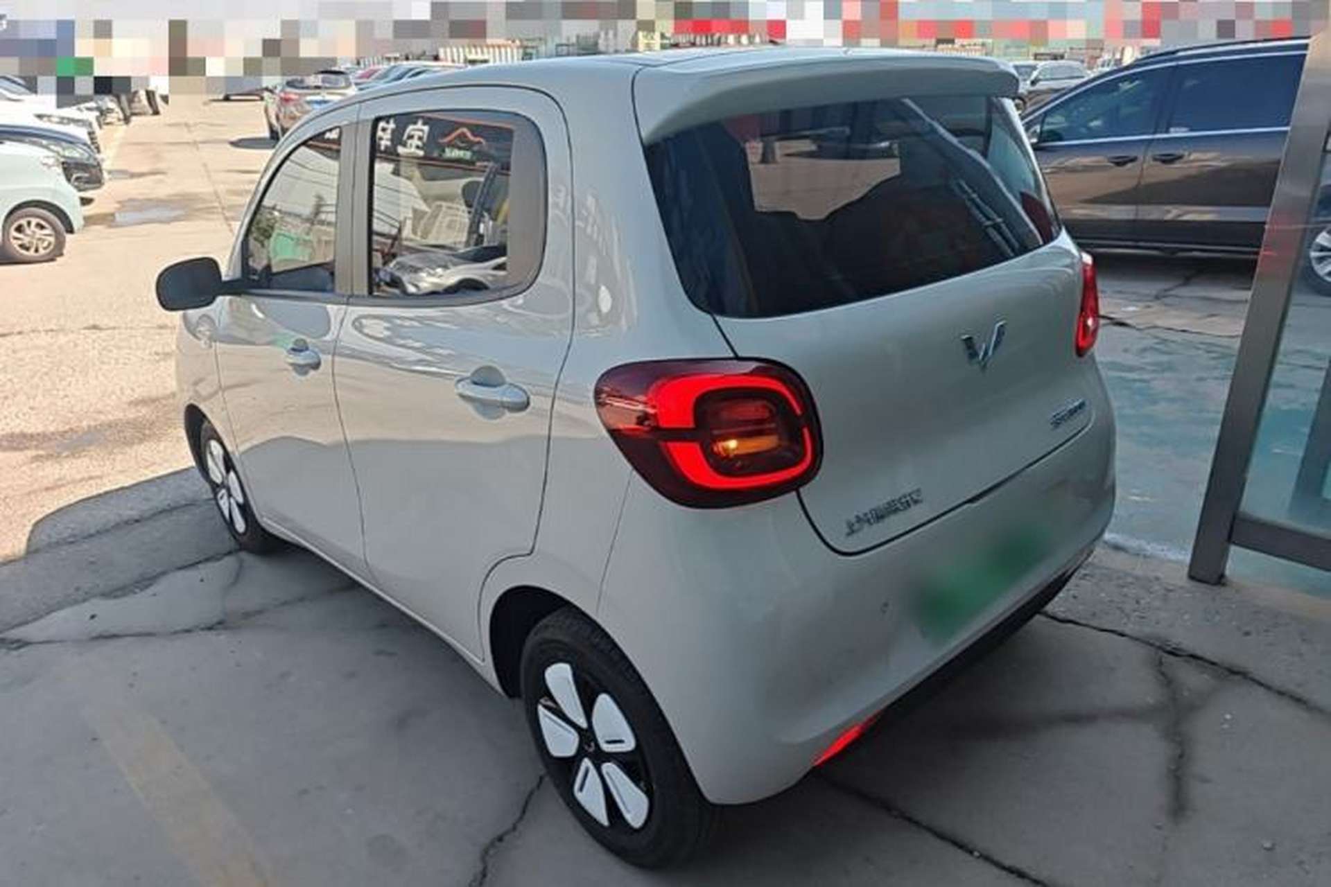 Used Wuling Hongguang MINIEV 2025 Four-Door Version Advanced Edition Exterior 2
