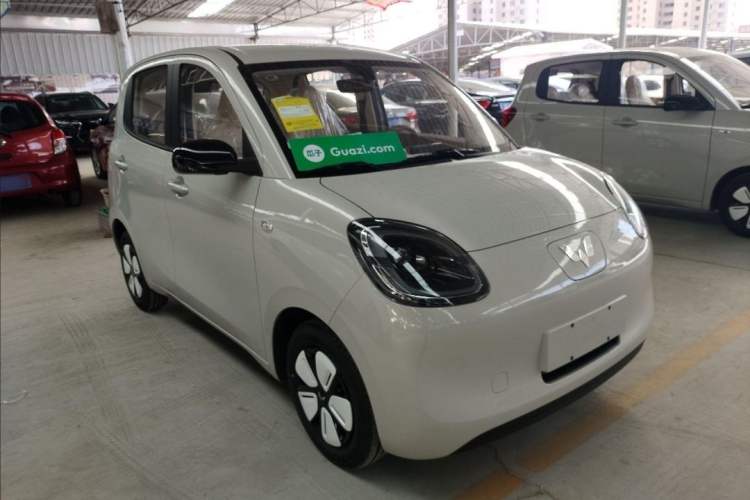 Used Wuling Hongguang MINIEV 2025 Four-Door Version Advanced Edition Exterior 2