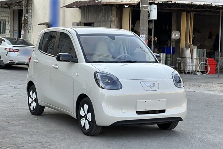 Used Wuling Hongguang MINIEV 2025 Four-Door Version Advanced Edition Exterior 2