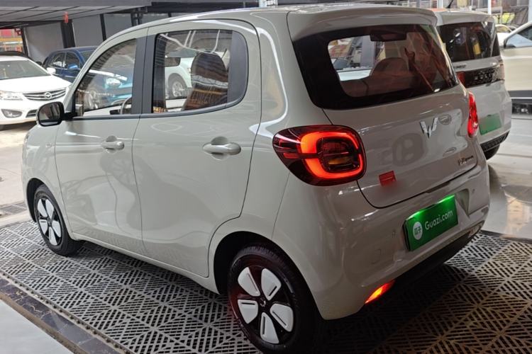 Used Wuling Hongguang MINIEV 2025 Four-Door Version Advanced Edition Exterior 2