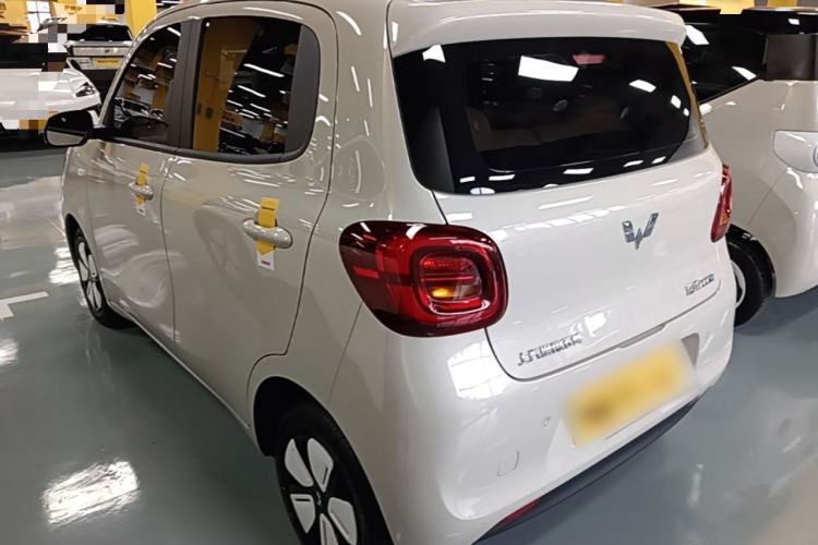 Used Wuling Hongguang MINIEV 2025 Four-Door Version Advanced Edition Exterior 2
