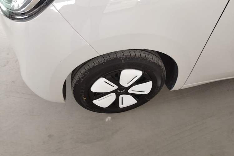 Used Wuling Hongguang MINIEV 2025 Four-Door Version Advanced Edition Exterior 2