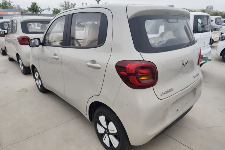 Used Wuling Hongguang MINIEV 2025 Four-Door Version Advanced Edition Exterior 2