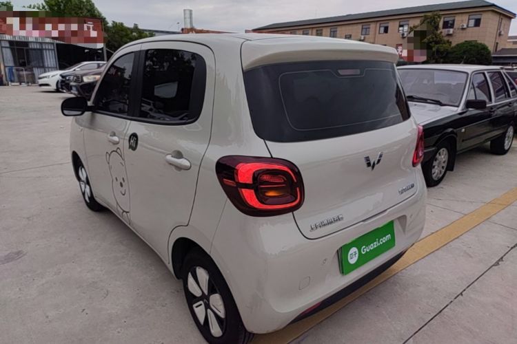 Used Wuling Hongguang MINIEV 2025 Four-Door Version Advanced Edition Exterior 2
