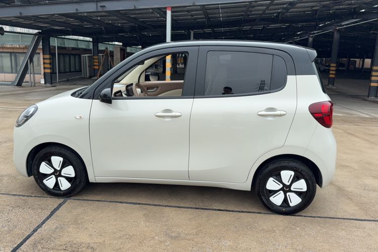 Used Wuling Hongguang MINIEV 2025 Four-Door Version Zhenxiang+ Edition Exterior 2