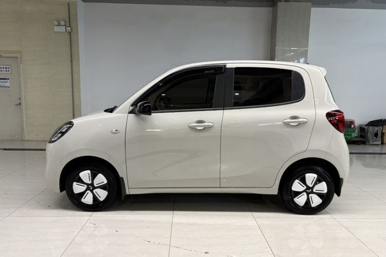 Used Wuling Hongguang MINIEV 2025 Four-Door Version Advanced Edition Exterior 2