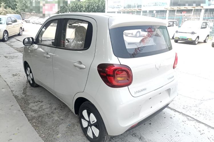 Used Wuling Hongguang MINIEV 2025 Four-Door Version Advanced Edition Exterior 2