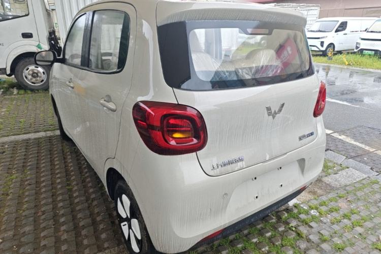 Used Wuling Hongguang MINIEV 2025 Four-Door Version Advanced Edition Exterior 2