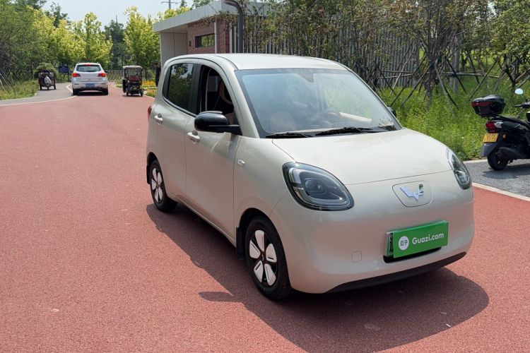 Used Wuling Hongguang MINIEV 2025 Four-Door Version Advanced Edition Exterior 2