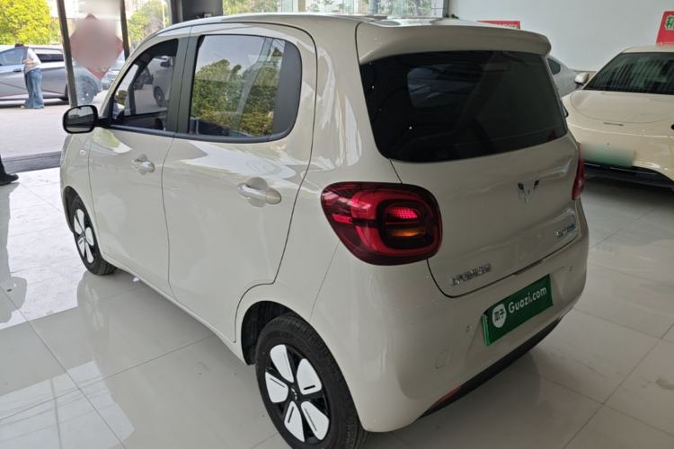 Used Wuling Hongguang MINIEV 2025 Four-Door Version Advanced Edition Exterior 2