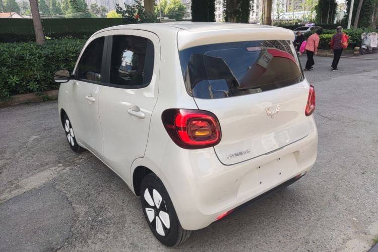 Used Wuling Hongguang MINIEV 2025 Four-Door Version Advanced Edition Exterior 2