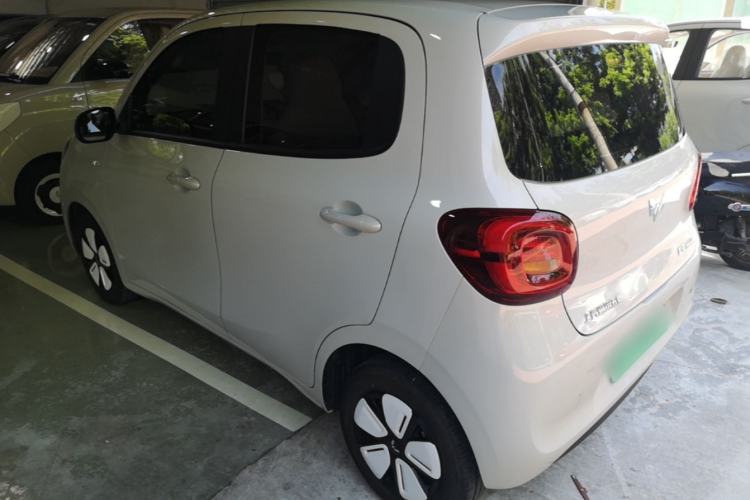 Used Wuling Hongguang MINIEV 2025 Four-Door Version Advanced Edition Exterior 2