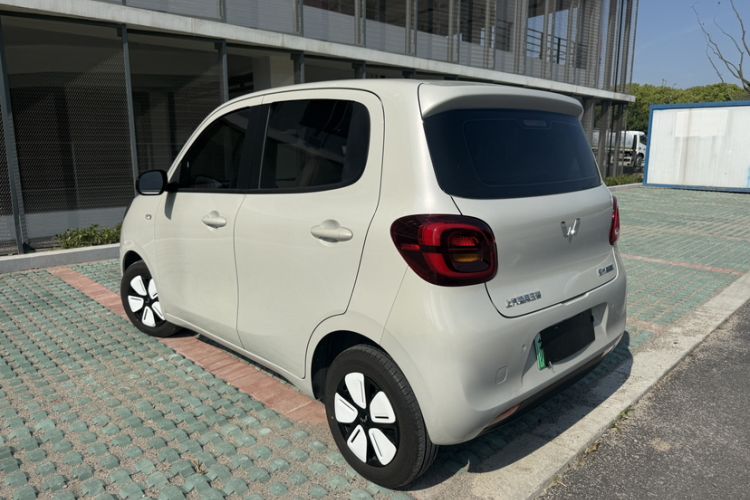 Used Wuling Hongguang MINIEV 2025 Four-Door Version Advanced Edition Exterior 2